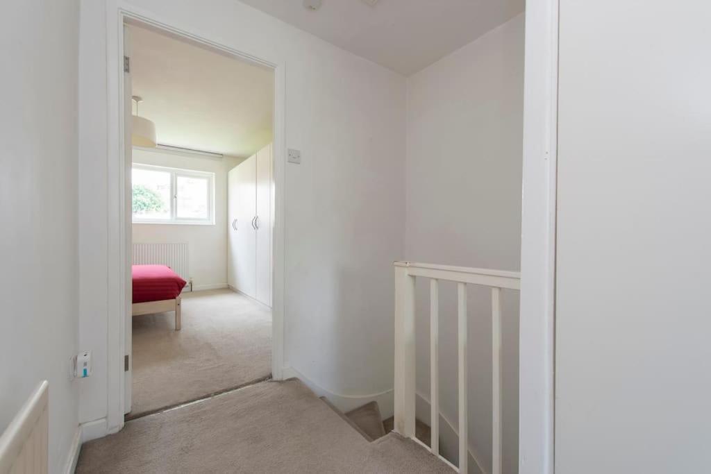 Lovely 2-Bed 15 Minutes To Central 런던 외부 사진